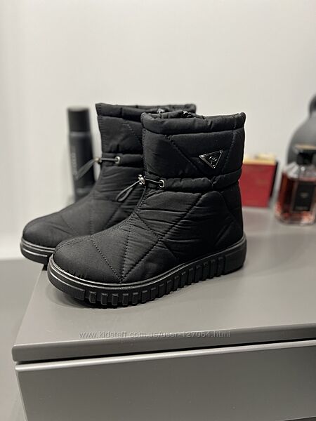 Женские зимние сапоги дутики очень теплые , непромокаемые