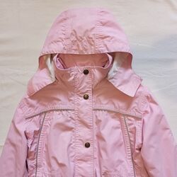 Плотная ветровка equestrian на 9-10 лет.