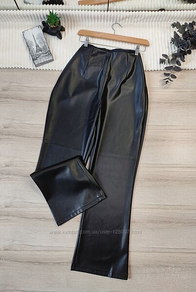 Штани кльош зі шкірзаму Asos p L-XL