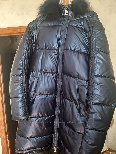 Пуховик жіночій синій