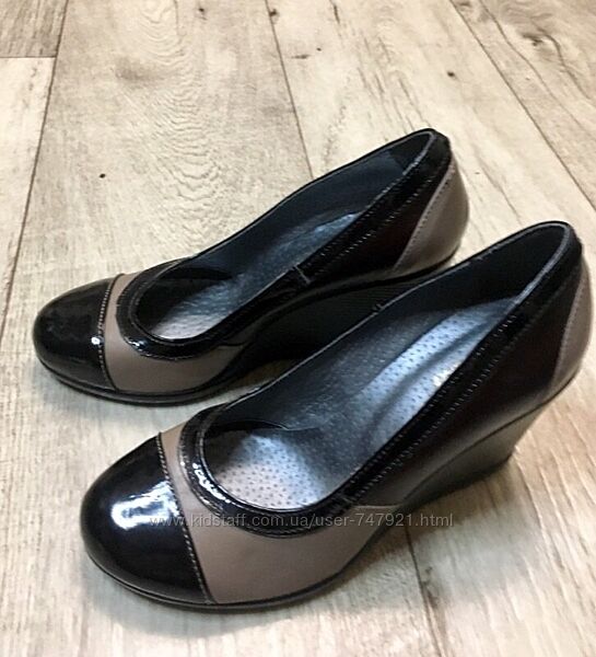 Распродажа женские туфли танкетка натуральная кожа размер 37.