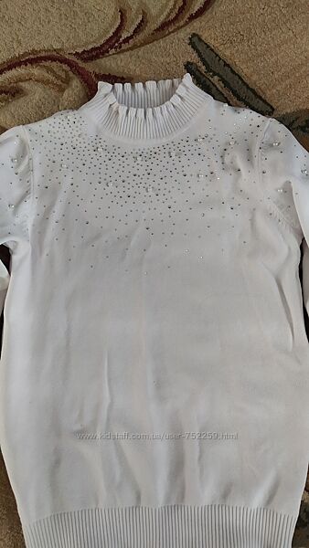 Красивый Белый свитер 140-160