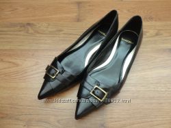 Новые кожаные туфли Carvela