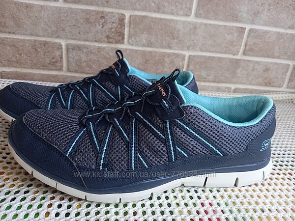 кроссовки Skechers 41р