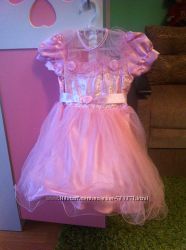 Новое розовое нарядное пышное платье
