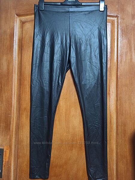 Лосіни, чорні.