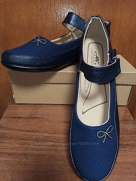 Туфлі, сині, жіночі.