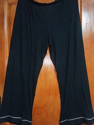 Штани легенькі, домашні, піжамні.