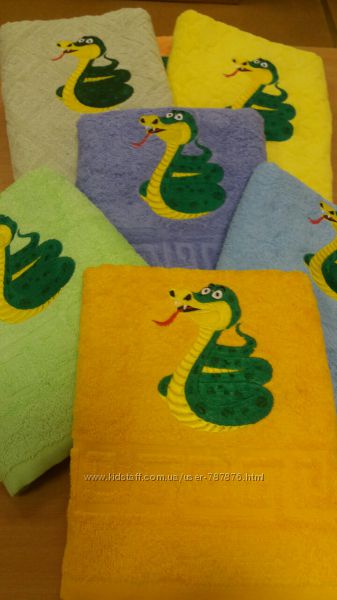 Детское махровое полотенце Змея