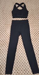 Костюм для спорту