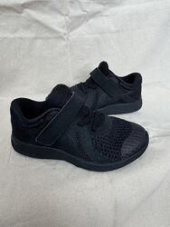 Базові кросівки Nike