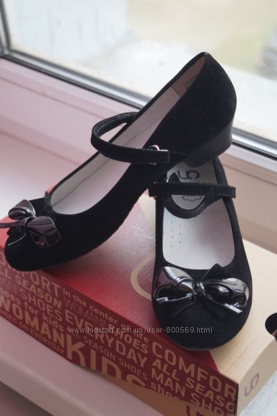 Туфли для девочки новые чёрные размеры 34, 36