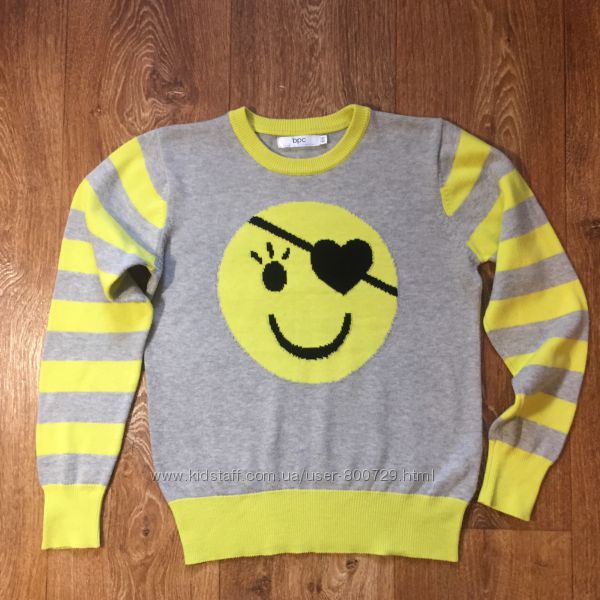 Оригинальный брендовый свитерок в идеальном состоянии