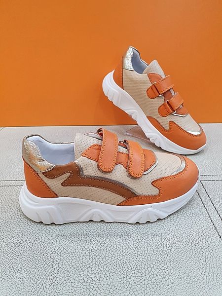 Кожаные кроссовки TopKids 33р 2050