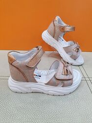 Кожаные босоножки TopKids 26р 2030-01
