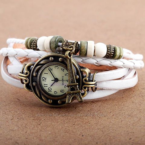 Женские наручные часы-браслет в ретро стиле.