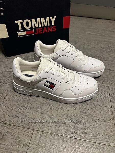 Кросівки tommy hilfiger jeans р. 43 кроссовки th снікерси air нові оригінал
