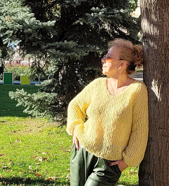 Ніжний теплий светр