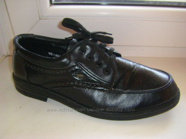 Новые туфли и в хорошем состоянии р. 38-40,  26 и 27 см