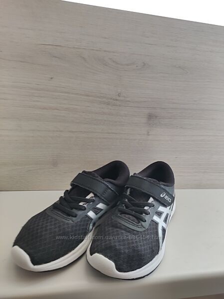 Кроссовки asics размер 30