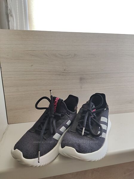 Кроссовки adidas размер 34