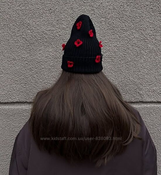 Мериносова шапочка з квітками