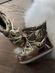 Сапоги теплющі, луноходи, дутики, 39 р.