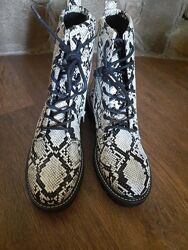 Ботинки Catwalk раз 41 стелька 26.8см