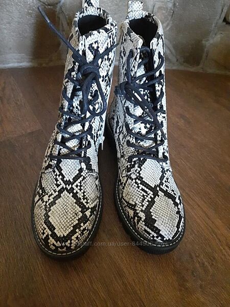 Ботинки Catwalk раз 41 стелька 26.8см