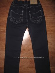 Продам джинсы темно-синего цвета на рост 116 см. Италия.