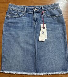 Продам джинсовую юбку Tommy Hilfiger. Размер XS-S. 
