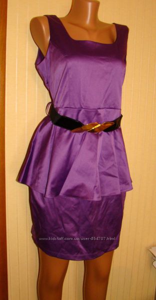 Платье Dorothy Perkins.