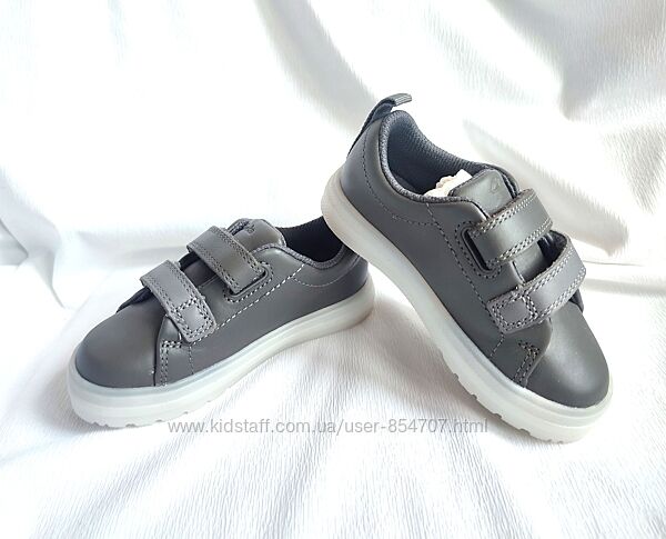 Кроссовки детские Clarks размер 22,5, EU23