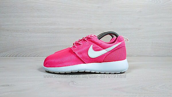 Легкі жіночі спортивні кросівки Nike Roshe One оригінал, розмір 35.5
