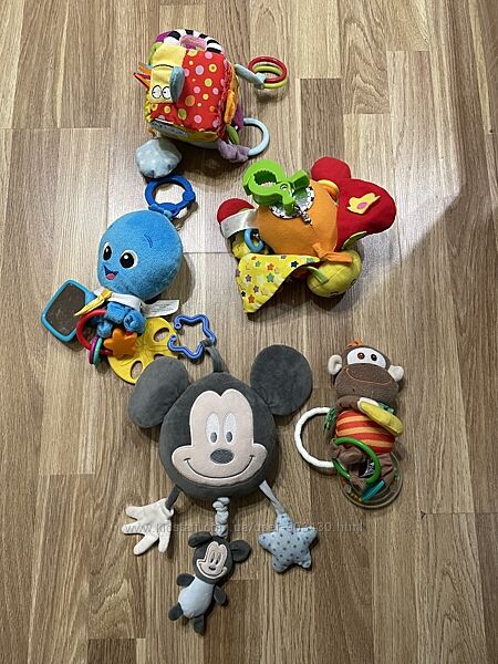 Іграшки музичні підвіски пакет іграшок