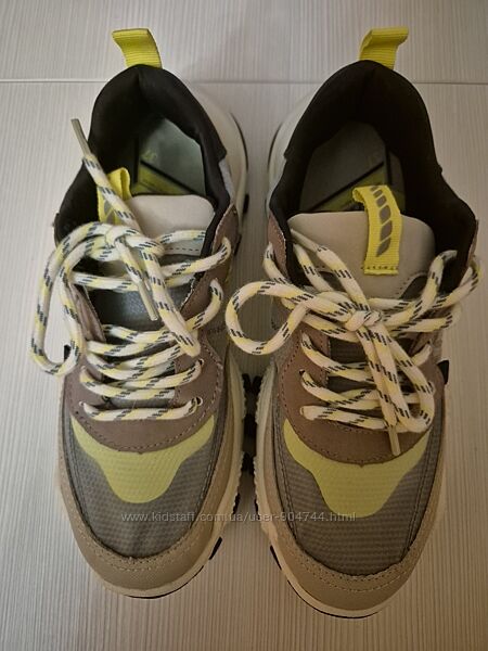 Кросівки Zara 37розмір 23.6 см