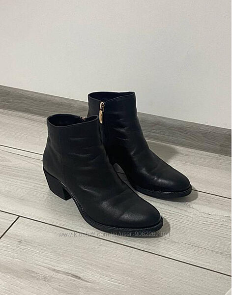 Шкіряні черевички