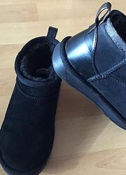 Уггі на дівчинку graceland