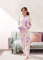 #7: M, L