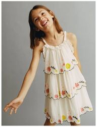 Сукня з вишивкою Zara 