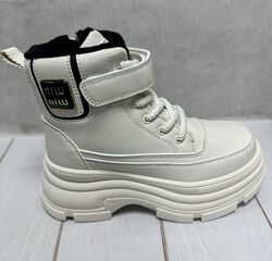 Дитячі підліткові зимові черевики на овчин clibee  молочні  32-37