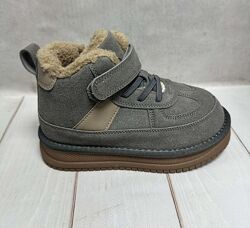 Зимові дитячі черевики на овчині  Bessky 32-37 сірий