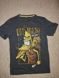 Дві футболки фірми cropp