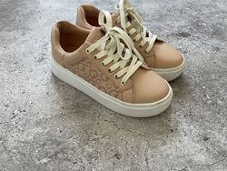 Жіночі кеди guess маленького розміру