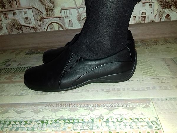 Туфли кожаные Clarks 23.7 см 