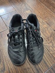 Сороканіжки adidas 34р