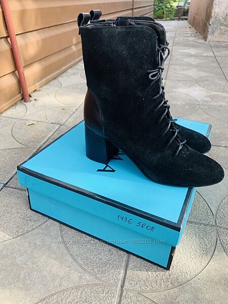 Осінні чобітки