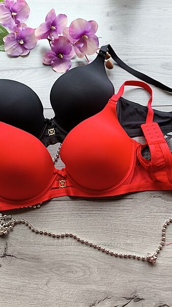 Женское белье, комплекты, бюсты, трусики