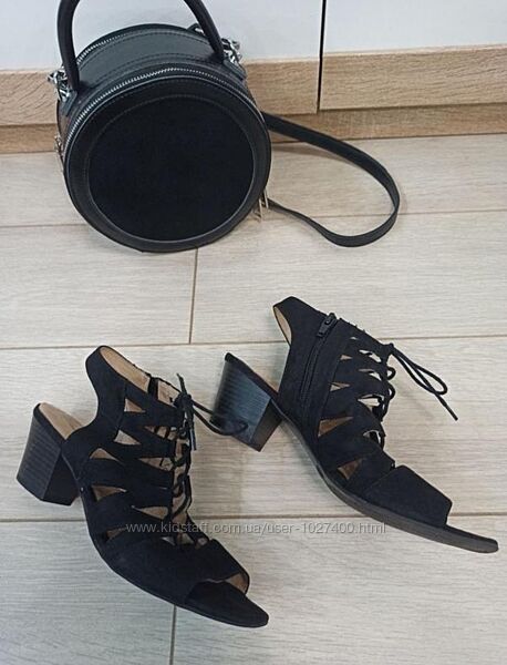 Босоножки замшевые