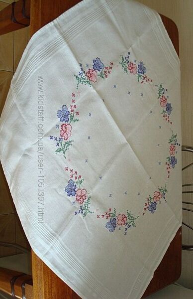 Красивая скатерть белая ручная вышивка крестик хлопок 